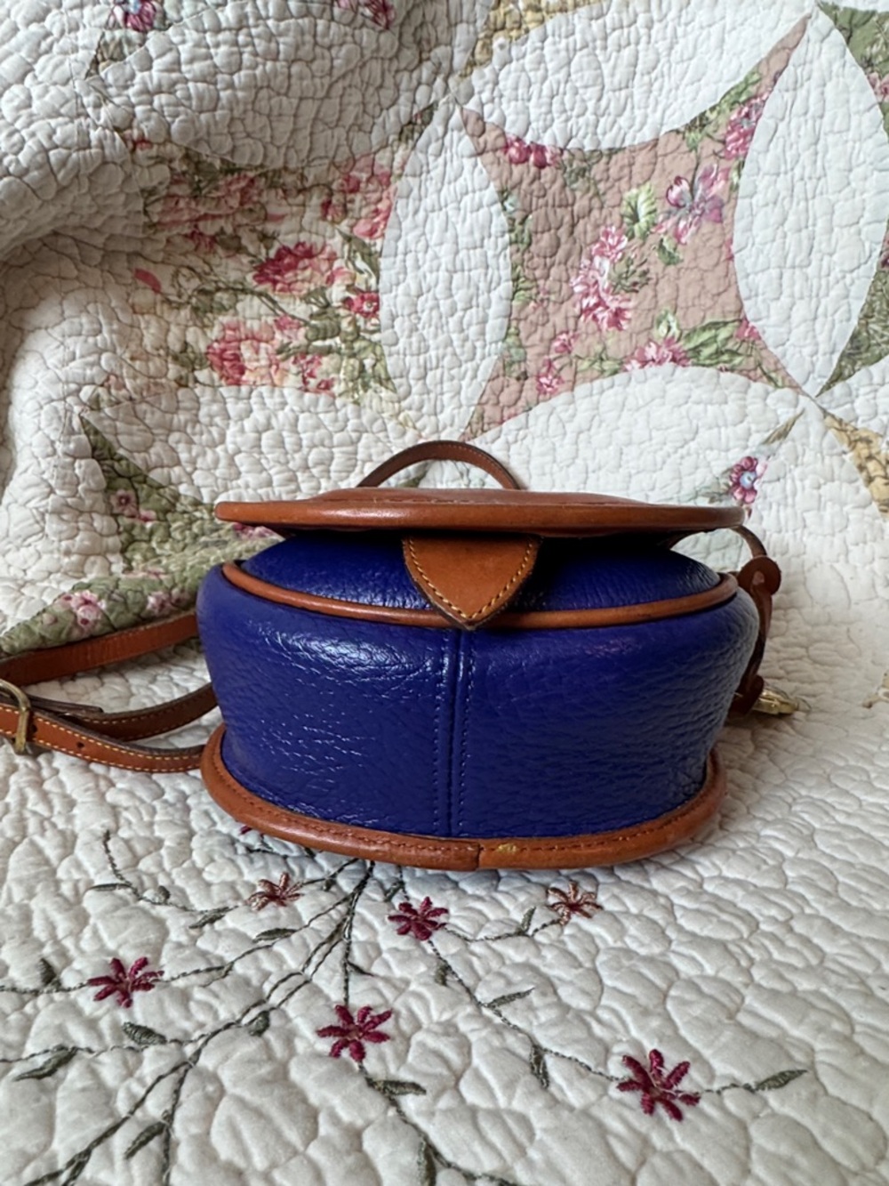 Vintage Dooney & Bourke Indigo Big Duck Crossbody Saddle Bag - Picture 5 of 11